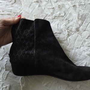 Aquatalia Black Quilted Suede Ankle Boots
